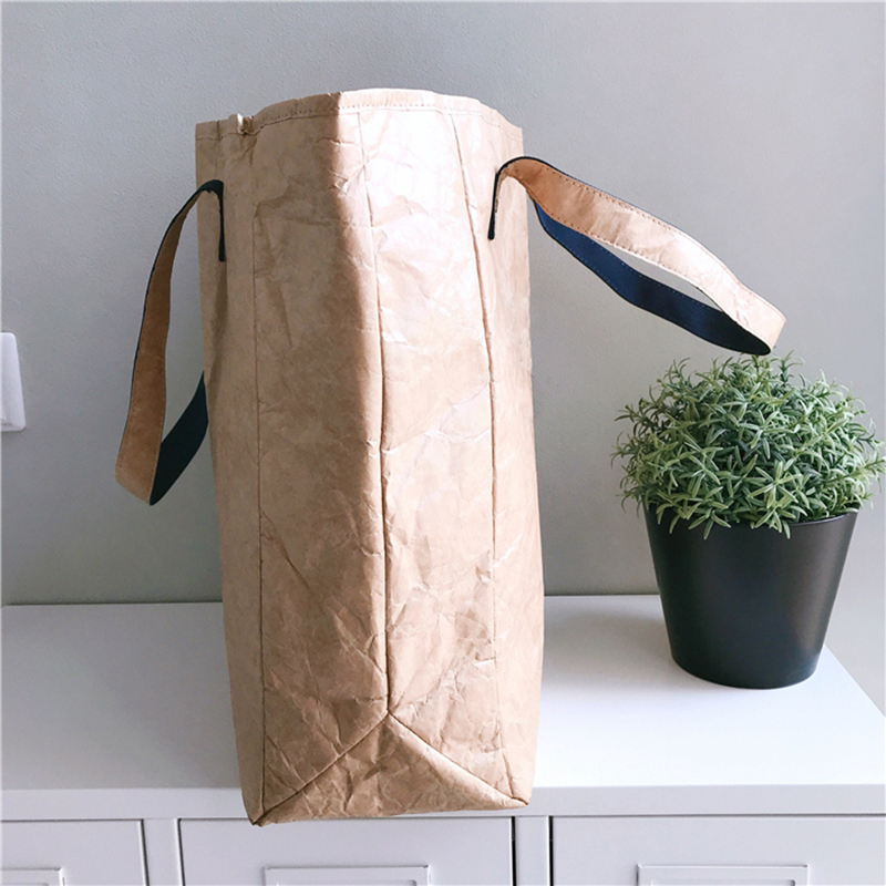 DuPont Tyvek Coal Tote Medium main image 1